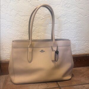 Coach Bailey Carryall Tote beige